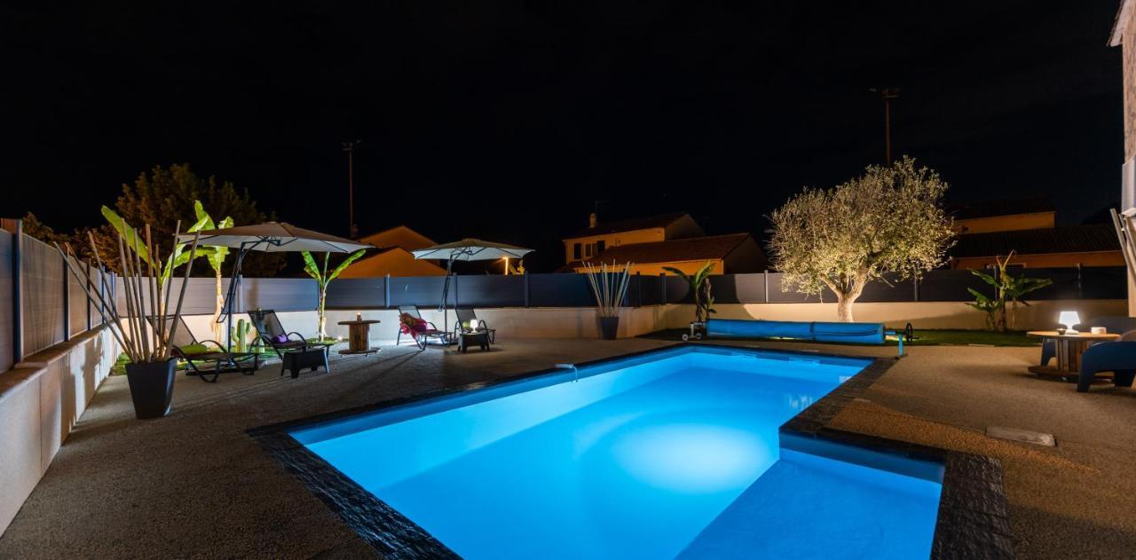 Villa Des Oliviers Sublime Villa Avec Piscine Chauffee Et Privee Et Baby Foot Bon-Encontre Exterior photo